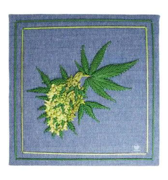 Quadro Bordado Weed