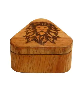 Dichavador Triangular Wood Burning Lion