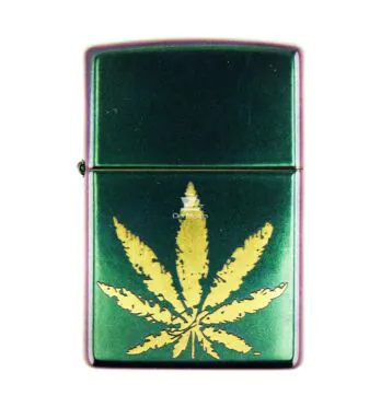 Isqueiro Zippo Cannabis Design 49185 de frente