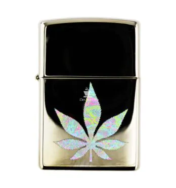 Isqueiro Zippo Funky Cannabis 48578 de frente