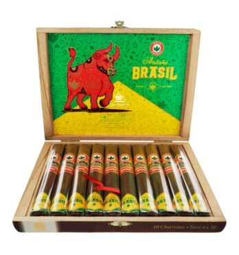 Caixa de Charuto Joya de Nicarágua Antaño Brasil Toro aberta